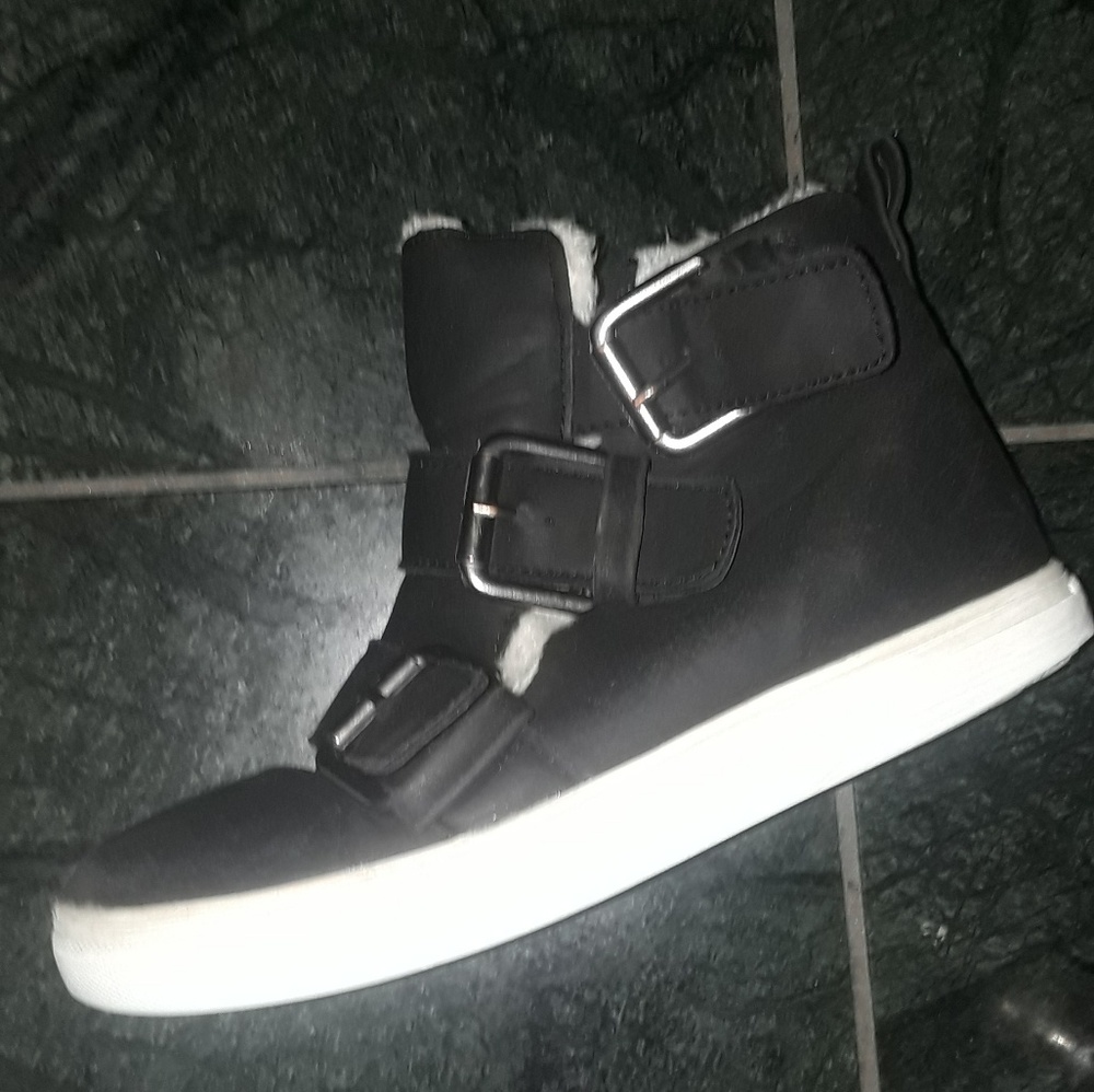 Black and white kids boots